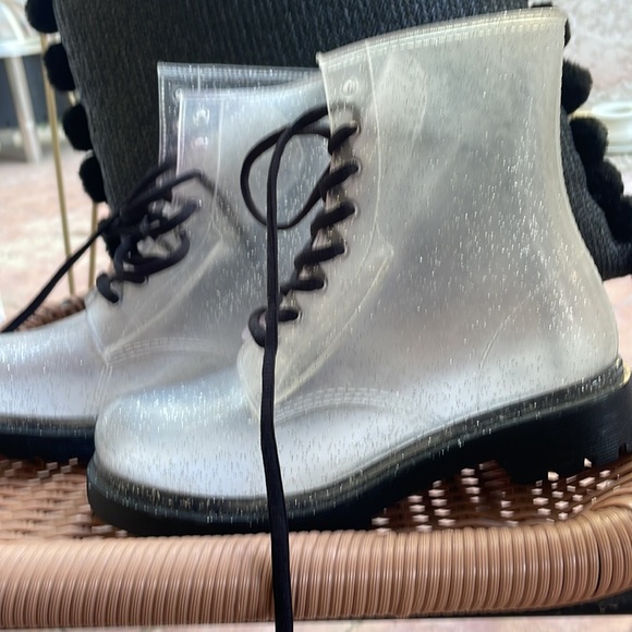 BRAND NEW G Six Workshop Ankle Boots Clear Gold Glitter SZ 6 - Picture 2 of 5